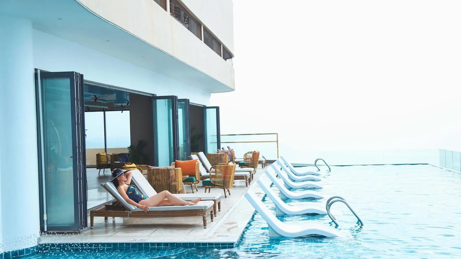 Vias Hotel Vung Tau - Transportation Included